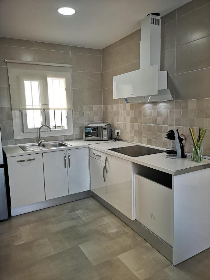 קוניל דה לה פרונטרה Apartamento Suite Arco De La Villa,Solo Familia Y Parejas,Parking Gratuito מראה חיצוני תמונה